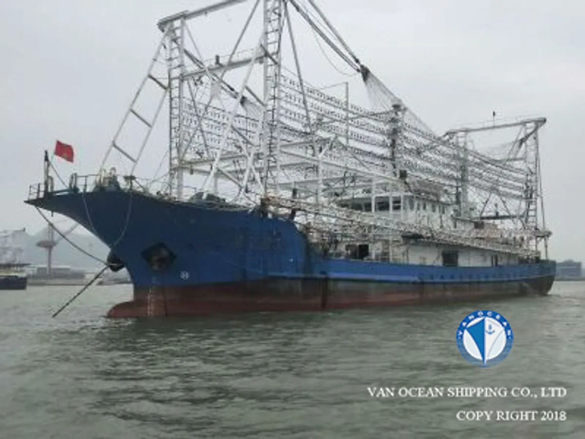 Kapal pencari sotong untuk dijual