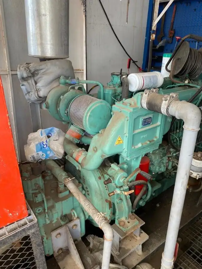 Kapal kerja untuk dijual