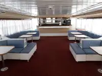 Kapal penumpang untuk dijual