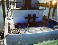 Kapal bekalan untuk jualan