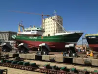 Kapal Bekal Pantas (FSV) untuk dijual