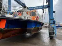 Kapal pelayaran untuk dijual