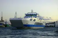 Kapal feri untuk jualan