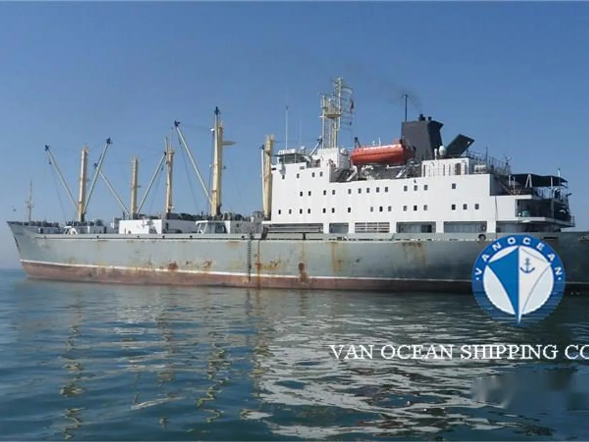 Kapal peti sejuk untuk dijual