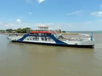 Kapal feri untuk jualan
