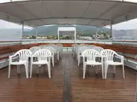 Kapal pelayaran untuk dijual