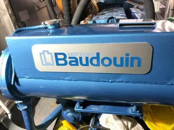 Kapal layar untuk dijual