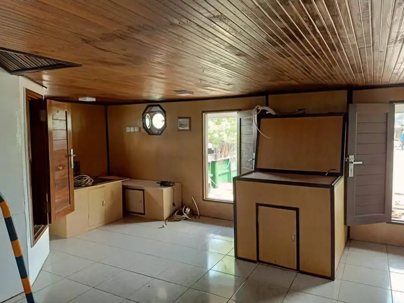 Kapal pendaratan, tangki untuk dijual