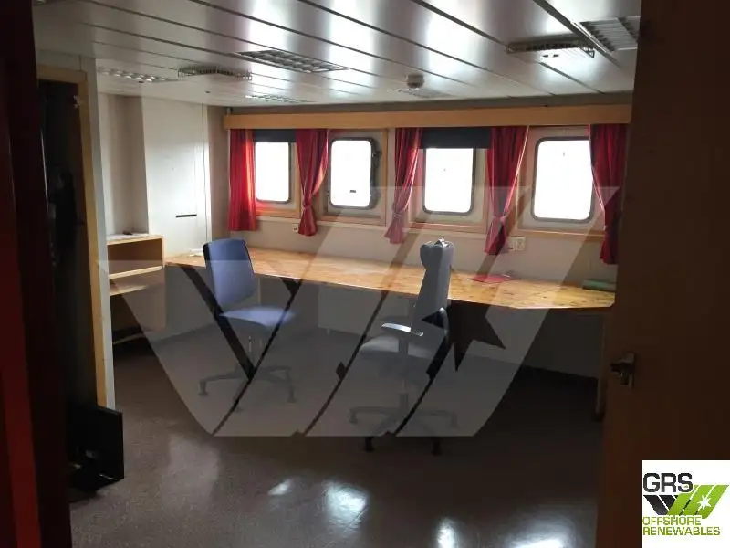 Kapal Bekal Pantas (FSV) untuk dijual