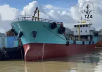 Oil/Chemical tanker untuk jualan
