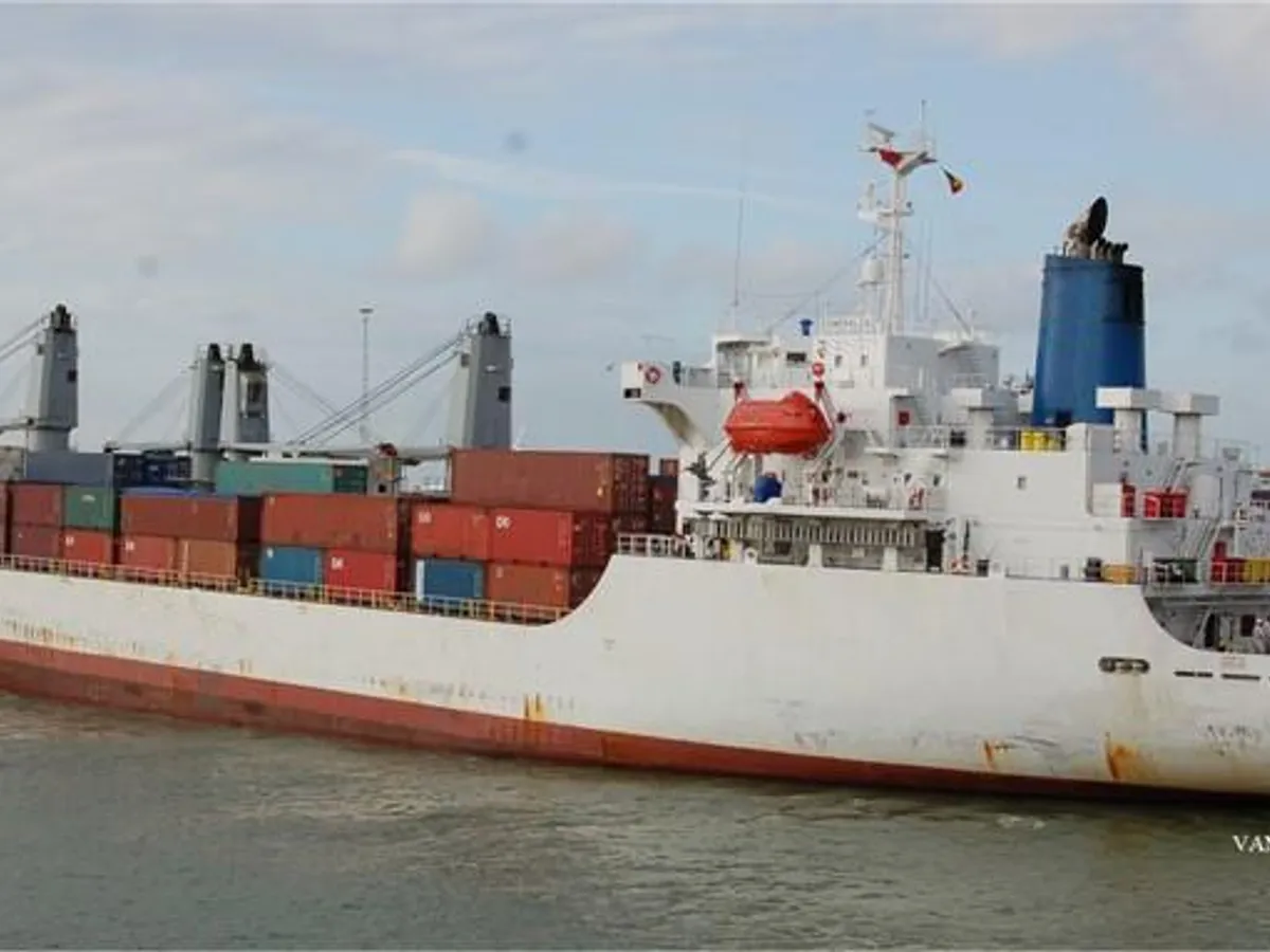 Kapal peti sejuk untuk dijual