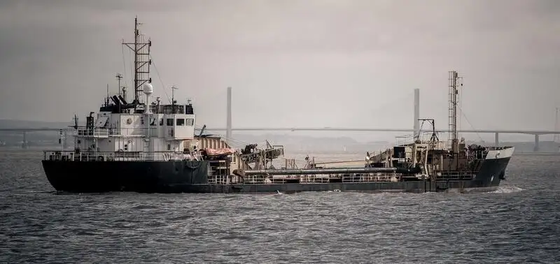 Kapal pengorek untuk dijual