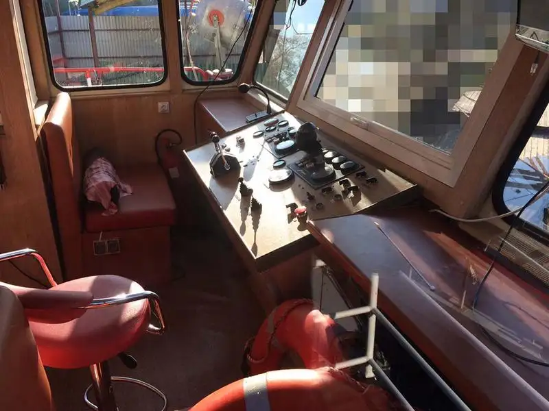 Kapal kontena untuk dijual