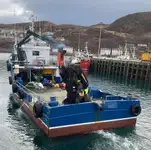 Kapal kerja untuk dijual