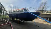 Kapal rondaan untuk dijual