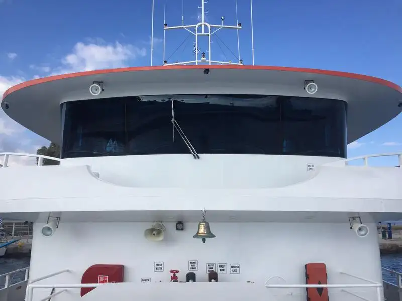 Kapal pelayaran untuk dijual