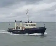 Kapal rondaan untuk dijual