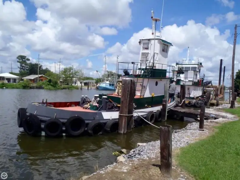 Kapal tunda untuk dijual