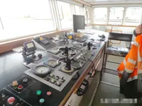 Kapal kerja untuk dijual