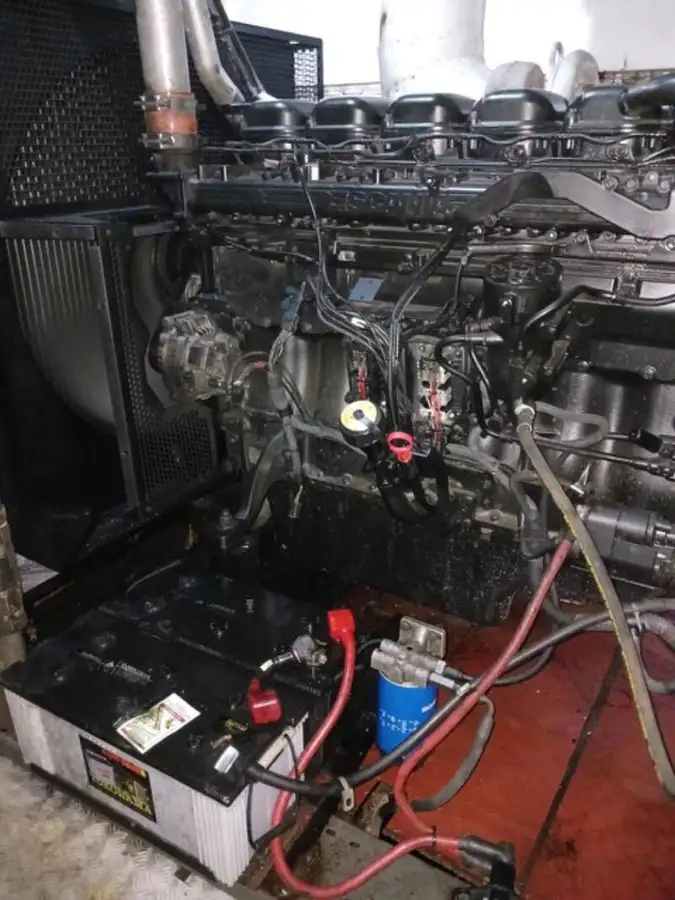 Kapal feri untuk dijual