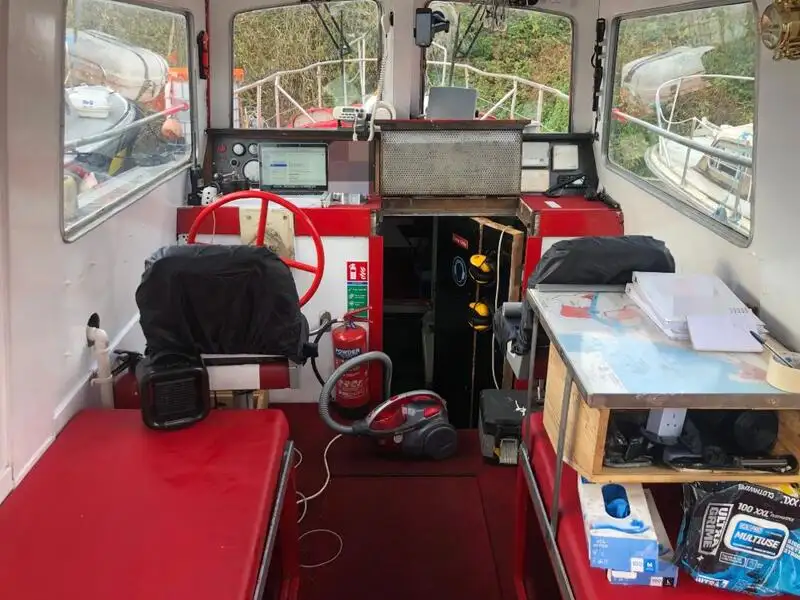 Kapal pandu untuk dijual