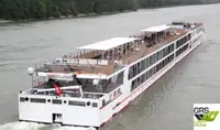 Kapal pelayaran untuk dijual