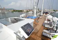 Kapal pelayaran untuk dijual