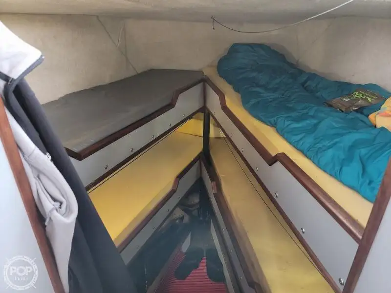 Kapal penyelamat untuk dijual