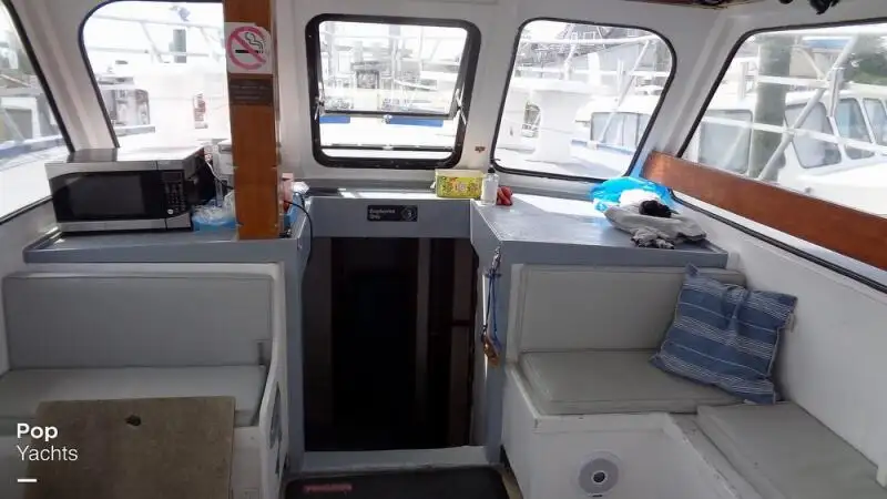 Kapal feri untuk dijual