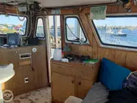 Kapal feri untuk dijual
