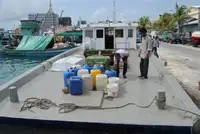 Kapal anak kapal untuk dijual