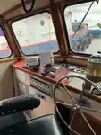 Kapal anak kapal untuk dijual