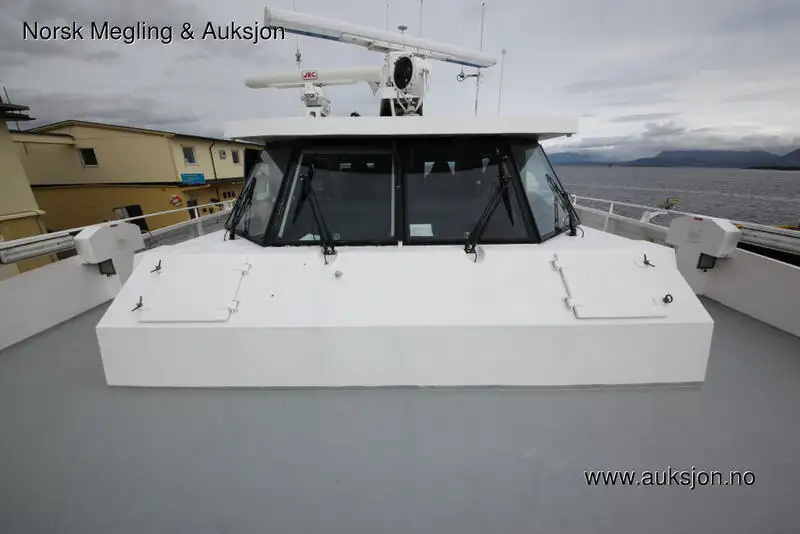Kapal layar untuk dijual