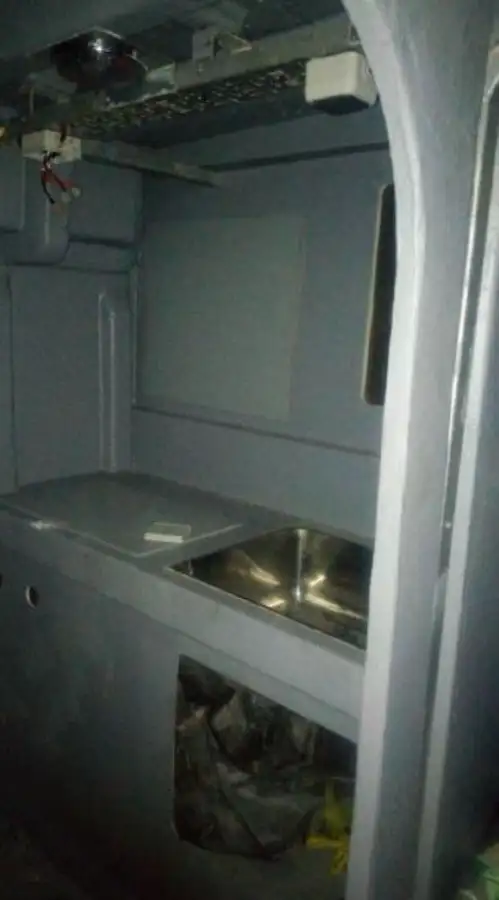 Kapal rondaan untuk dijual
