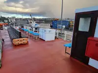 Kapal pelayaran untuk dijual