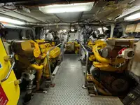 Kapal anak kapal untuk dijual