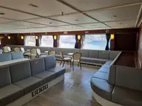 Kapal feri untuk dijual