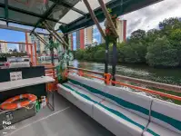 Kapal pelayaran untuk dijual