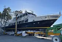 Kapal pelayaran untuk dijual
