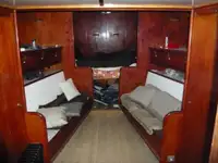 Kapal rondaan untuk dijual