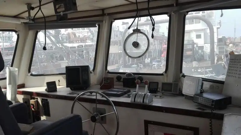 Kapal rondaan untuk dijual