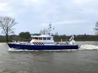 Kapal rondaan untuk dijual