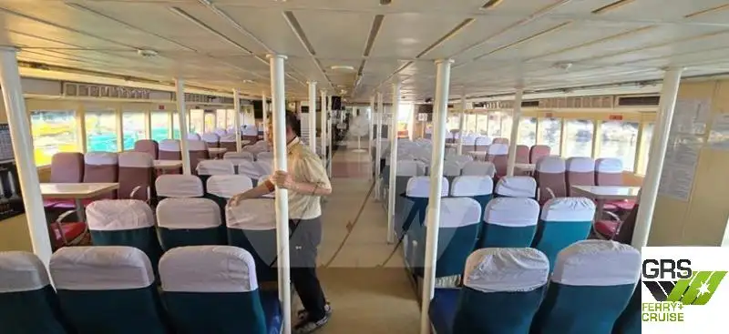 Kapal pelayaran untuk dijual