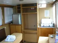 Kapal rondaan untuk dijual