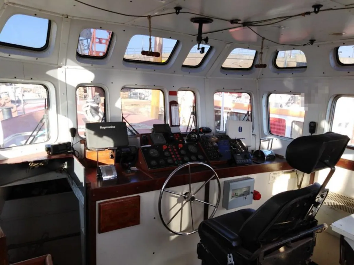 Kapal tunda untuk dijual