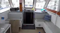Kapal feri untuk dijual