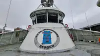 Kapal pelayaran untuk dijual
