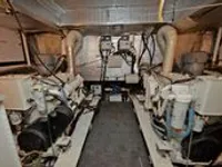Yacht untuk dijual