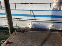 Kapal feri untuk dijual