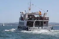 Kapal feri untuk dijual